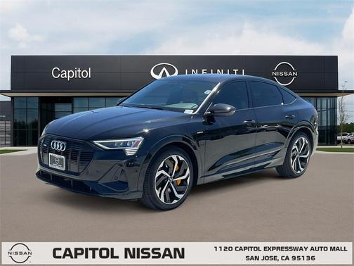 2022 Audi e-tron S line Premium