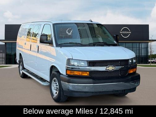2024 Chevrolet Express 2500 Work Van