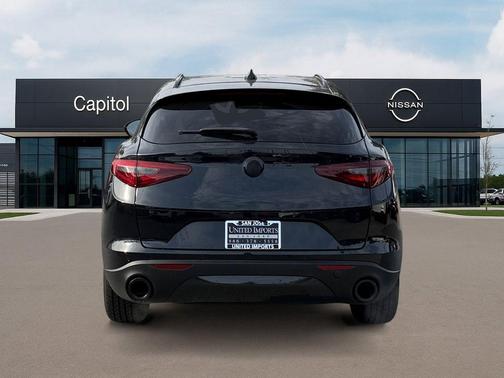 2022 Alfa Romeo Stelvio Sprint