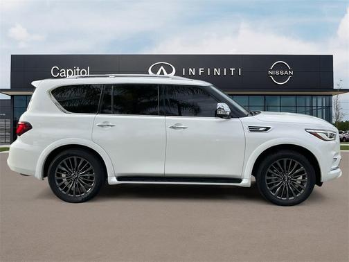2023 INFINITI QX80 SENSORY