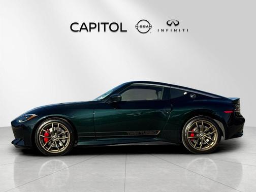 Dark Bluish Green Metallic 2026 Nissan Z performance