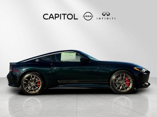 Dark Bluish Green Metallic 2026 Nissan Z performance