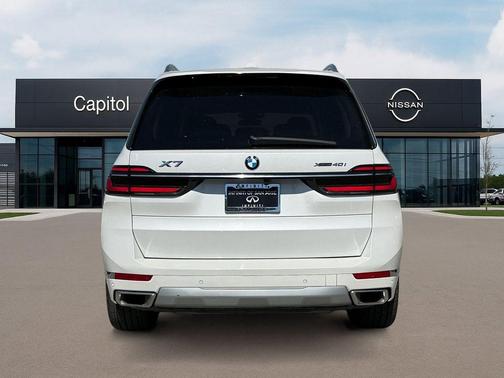 2024 BMW X7 xDrive40i