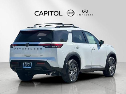 Everest White P 2026 Nissan Pathfinder SV