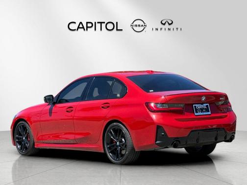 Melbourne Red Metallic 2023 BMW 330 i