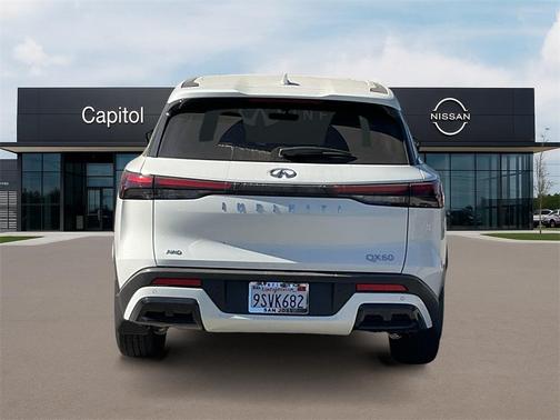 2025 INFINITI QX60 Pure