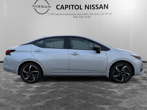 2025 Nissan Versa 1.6 SR