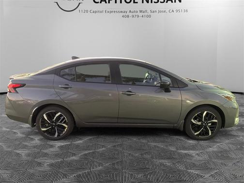 2025 Nissan Versa 1.6 SR