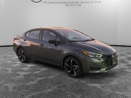 2025 Nissan Versa 1.6 SR