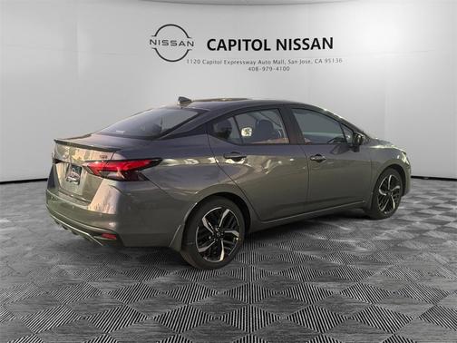 2025 Nissan Versa 1.6 SR