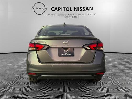 2025 Nissan Versa 1.6 SR