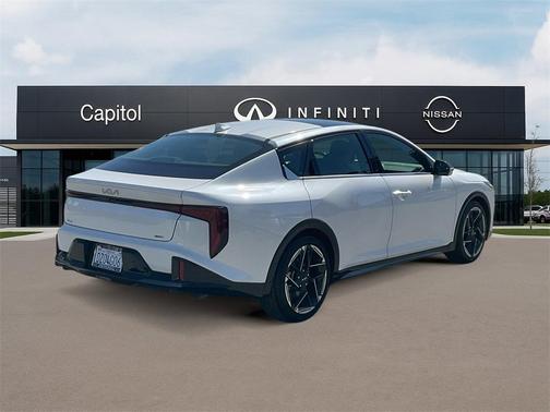 2025 Kia K4 GT-Line