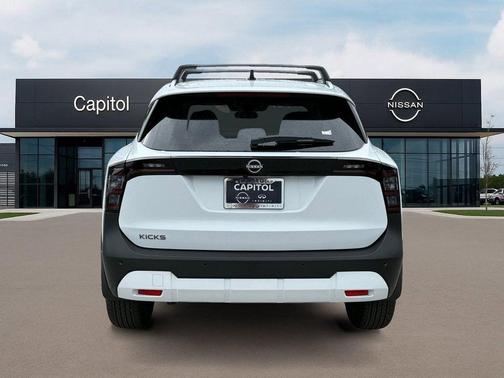 2026 Nissan Kicks SV