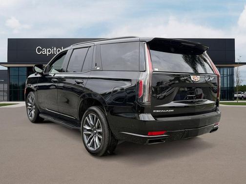 2023 Cadillac Escalade Sport