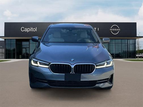 2022 BMW 530 i