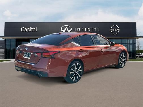 2021 Nissan Altima 2.5 SR
