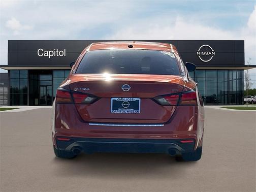 2021 Nissan Altima 2.5 SR