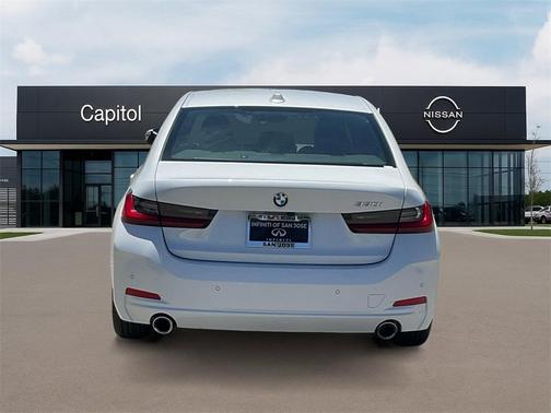 2023 BMW 330 i