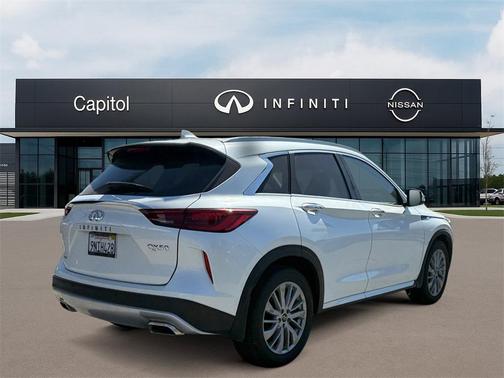 2024 INFINITI QX50 Luxe