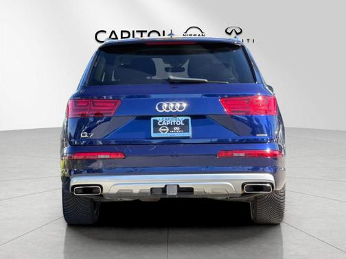Navarra Blue Metallic 2019 Audi Q7 45 Premium Plus