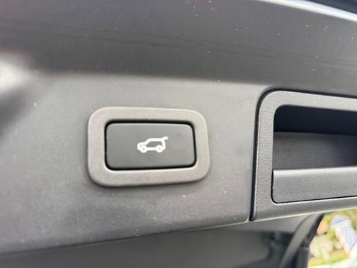 2022 Land Rover Range Rover Velar R-Dynamic S