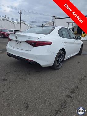2022 Alfa Romeo Giulia Ti