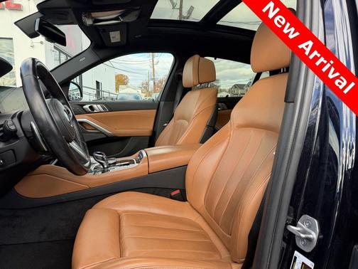 2022 BMW X6 M50i