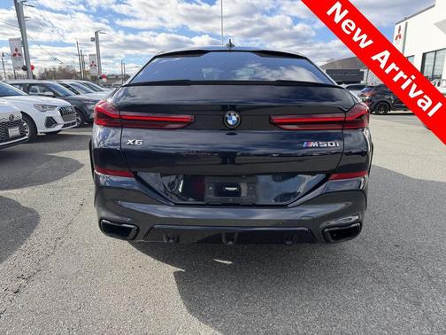 2022 BMW X6 M50i
