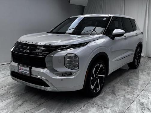 2022 Mitsubishi Outlander SEL