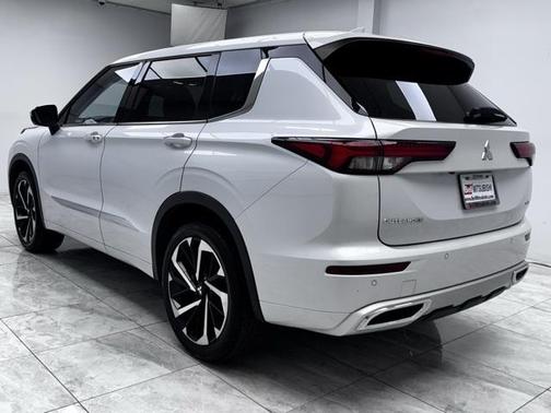 2022 Mitsubishi Outlander SEL