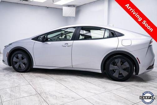 2025 Toyota Prius LE