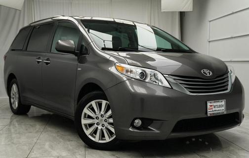 2017 Toyota Sienna XLE