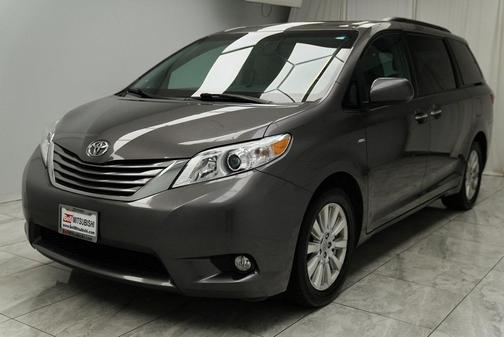 2017 Toyota Sienna XLE