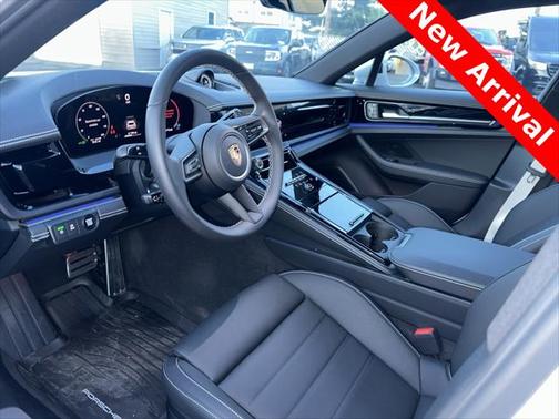 2025 Porsche Panamera 4