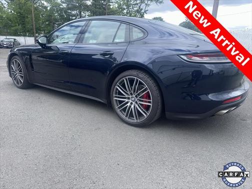2022 Porsche Panamera 4S