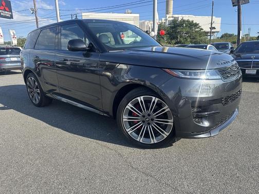 2024 Land Rover Range Rover Sport SE
