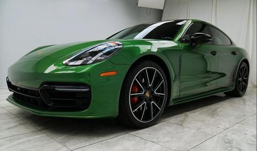 2019 Porsche Panamera GTS