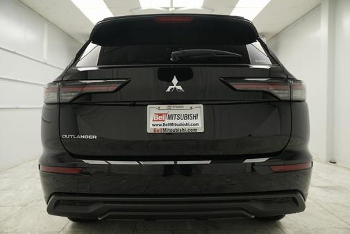 2025 Mitsubishi Outlander ES 2.5 S-AWC