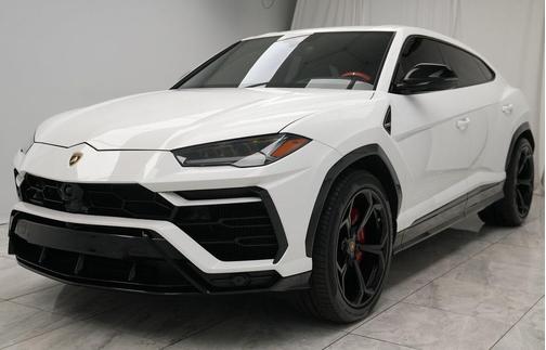 2022 Lamborghini Urus Graphite Capsule