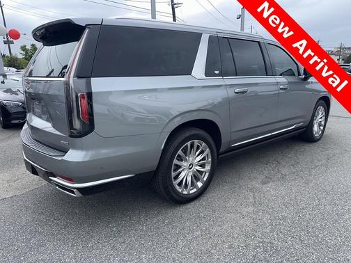 2023 Cadillac Escalade ESV Premium Luxury