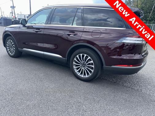 2022 Lincoln Aviator Standard AWD