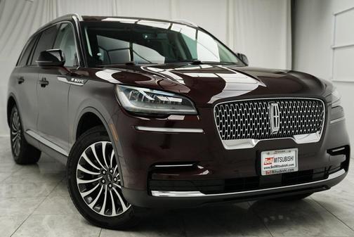 2022 Lincoln Aviator Standard AWD