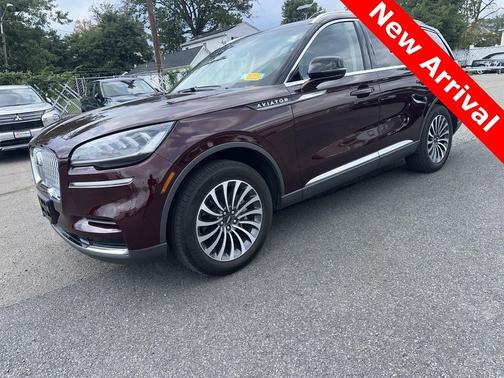2022 Lincoln Aviator Standard AWD