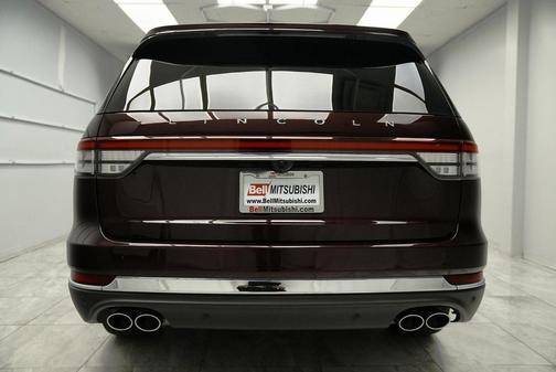 2022 Lincoln Aviator Standard AWD