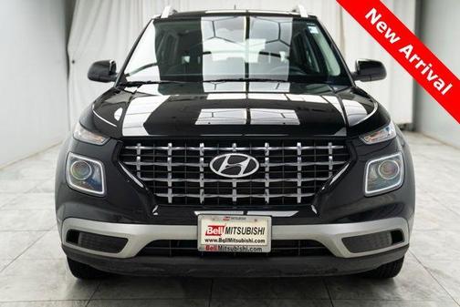 2023 Hyundai VENUE SEL