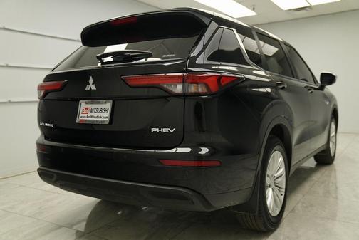 2025 Mitsubishi Outlander PHEV ES S-AWC