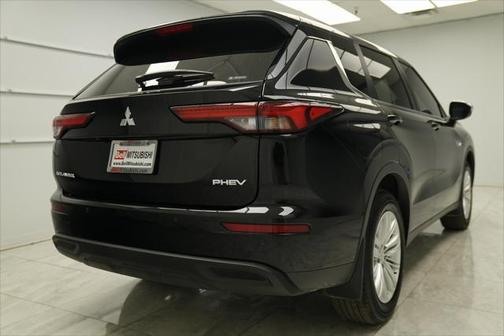 2025 Mitsubishi Outlander PHEV ES S-AWC