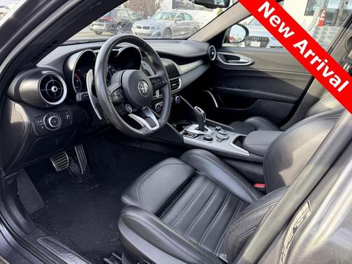 2023 Alfa Romeo Giulia Veloce RWD