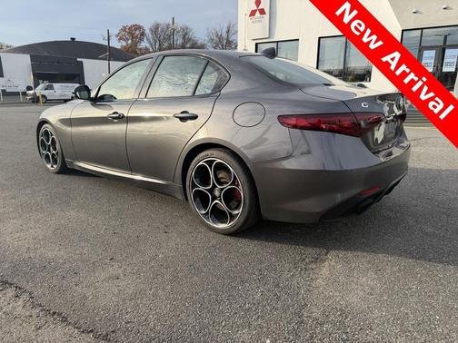 2023 Alfa Romeo Giulia Veloce RWD