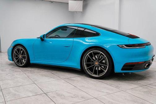 2020 Porsche 911 Carrera